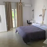 Ξενοδοχείο με διαμερίσματα Gioula's Πατητήρι