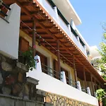 Lejlighedshotel Gioula's 3*