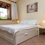 Gioula's Πατητήρι