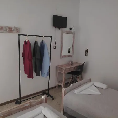 Gioula's 3*