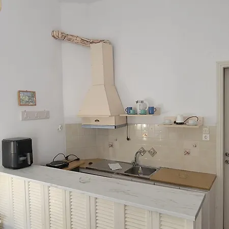 Gioula's Patitiri (Alonnisos)