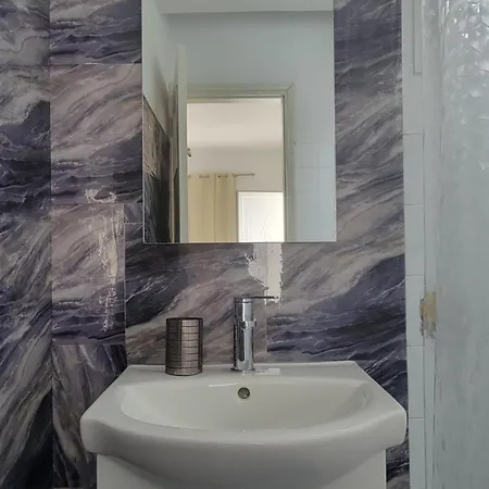 Aparthotel Gioula's 2*