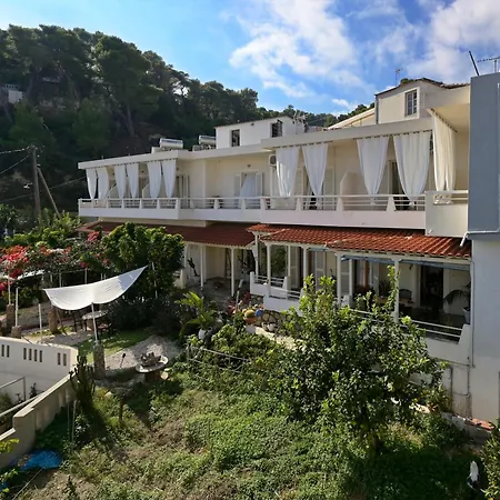 Gioula's Ξενοδοχείο με διαμερίσματα